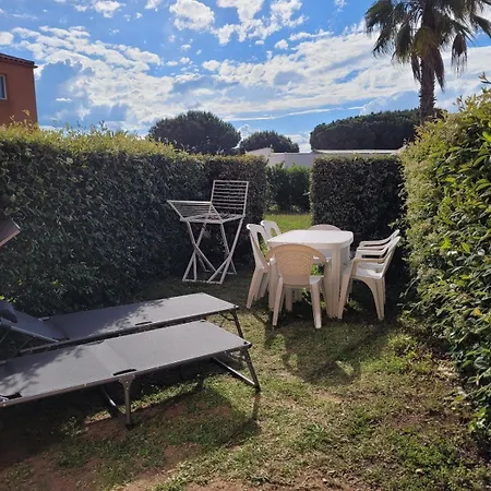 Face Au Golf En Rez De Jardin Appartement *