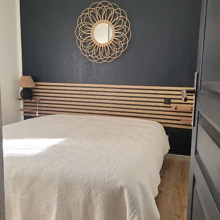 Appartement Face Au Golf En Rez De Jardin *