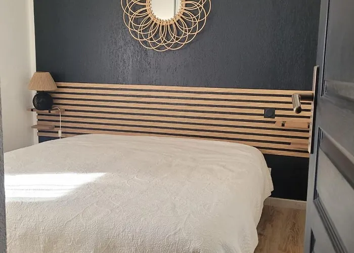 Appartement Face Au Golf En Rez De Jardin *